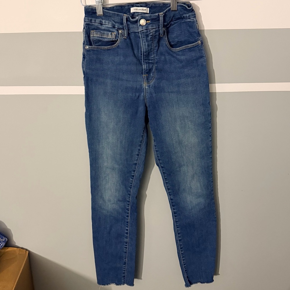 Good American Light Blue Cropped Jeans, Size 0/25